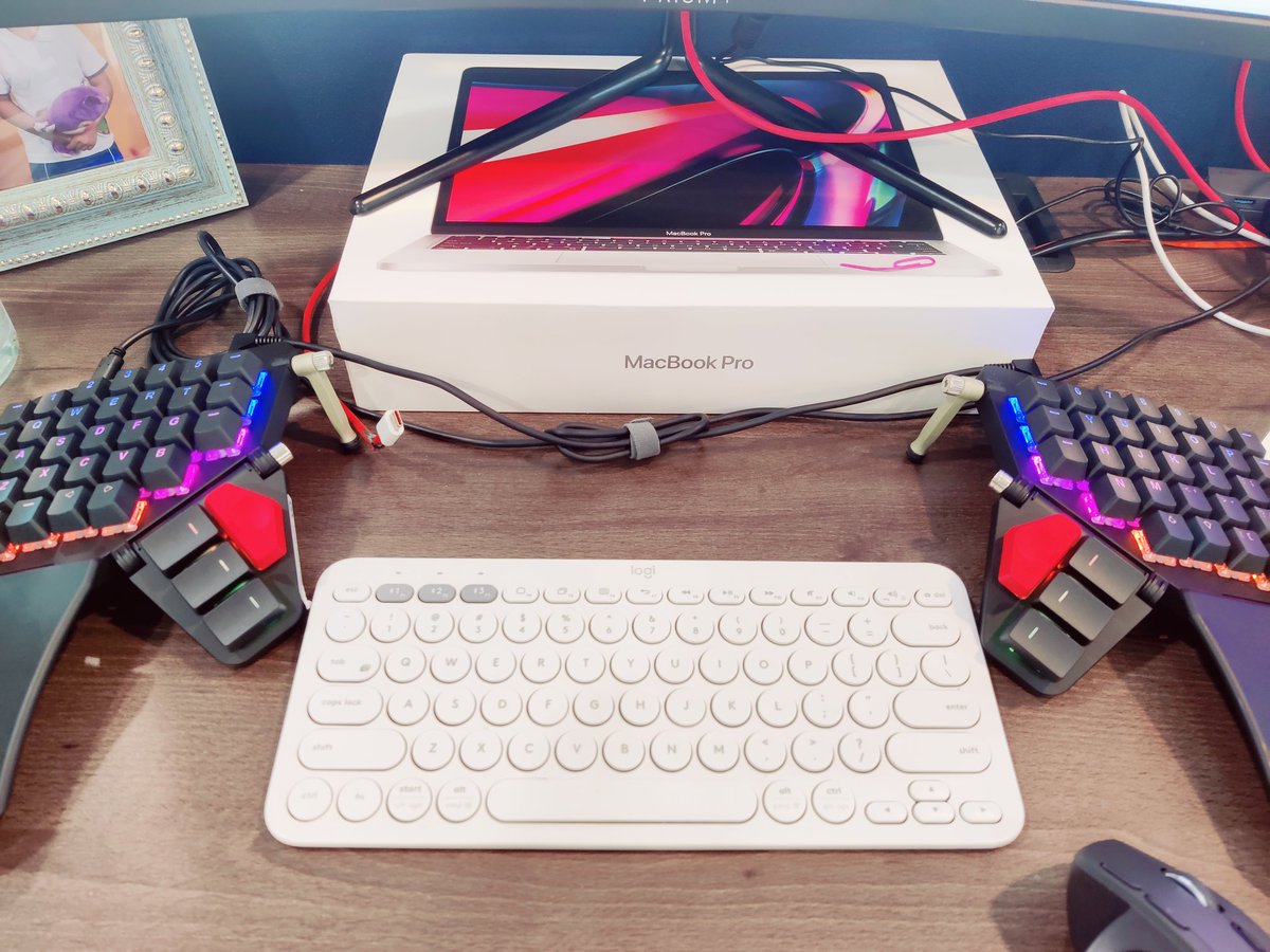 When you are rewiring your muscle memory for the #moonlander
#mechanicalkeyboard 
#ergonomics 
#Developers
<a href="/ErgoDoxEZ/">ErgoDox EZ</a>