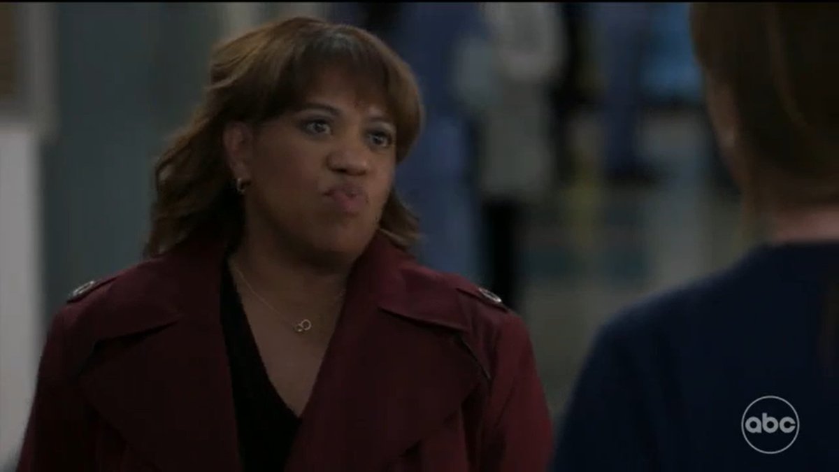 merdersuniverse's tweet photo. BAILEY SE DEMITIU E O JACKSON OFERECEU O CARGO DE CHEFE DE CIRURGIA PRA MEREDITH #greysanatomy https://t.co/7ebQwdHWiZ