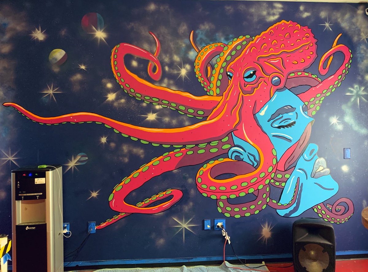 MelloArtwork's tweet photo. @yyynots New mural 🙏🎨🐙 https://t.co/AzZZXAQL4A