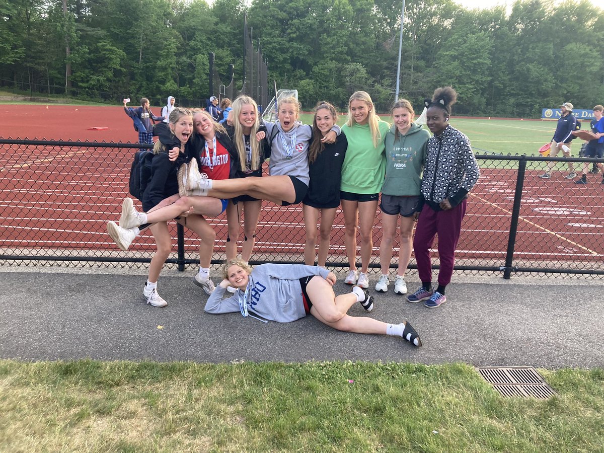 BHS_GirlsTF_XC's tweet photo. Living our best life at States https://t.co/7diTiw6QaI