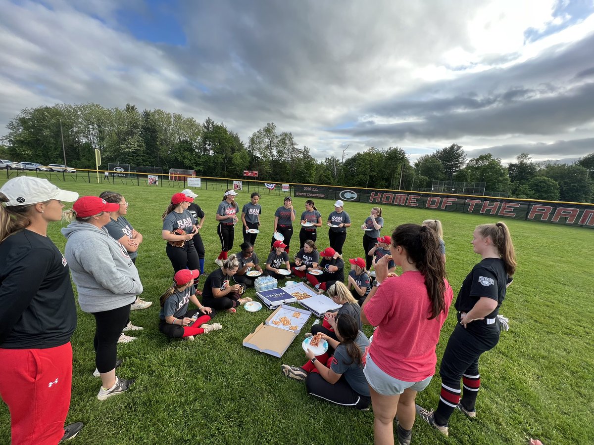 CHSRamsSoftball's tweet photo. We searched for a team to come scrimmage us this week with no luck.
Better yet⦠ask your Ram Alumni to come⦠and last minute.. they SHOWED UP.
Thank you to our for always showing up. Thank you for helping us prepare for states!!
#foreverARam #family #Alumni #HomeoftheRams https://t.co/SnyWYKhG9o