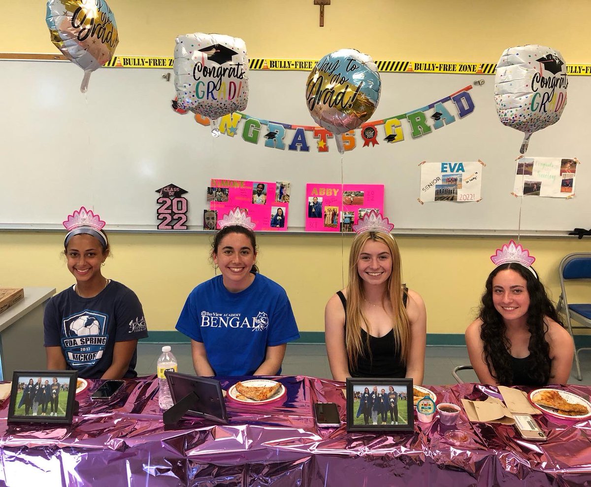 BVBengals's tweet photo. It’s been a fun two days for @bayviewacademy track and field as they celebrated the Class of 2022 and Coach Erica and Coach Chris soon to be Bay View Class of 2040 🍼🐯#WErBENGALS🐯 https://t.co/iLNxtSSBQF