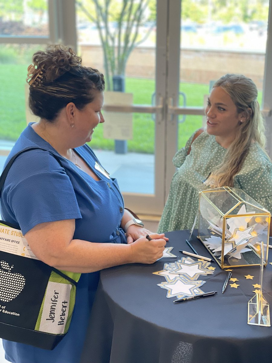 drltspalding's tweet photo. What a KNIGHT celebrating the hard work of our teacher candidates and district partners. Educators truly did #UKNIGHT! #ChargeOn https://t.co/Vbehq1RWrR