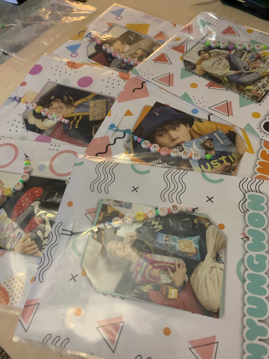 hyunbeomflwr's tweet photo. Hi Monbebes! My friends and I made these cute keychains and photocard freebies! We will be handing them out at the Chicago stop on May 28th around 5:30 in the VIP check in line. First come first serve, we have 25 of each member! #MXinChicago #MONSTA_X #MonstaxinChicago #MONSTAX https://t.co/w3uIkAUblg