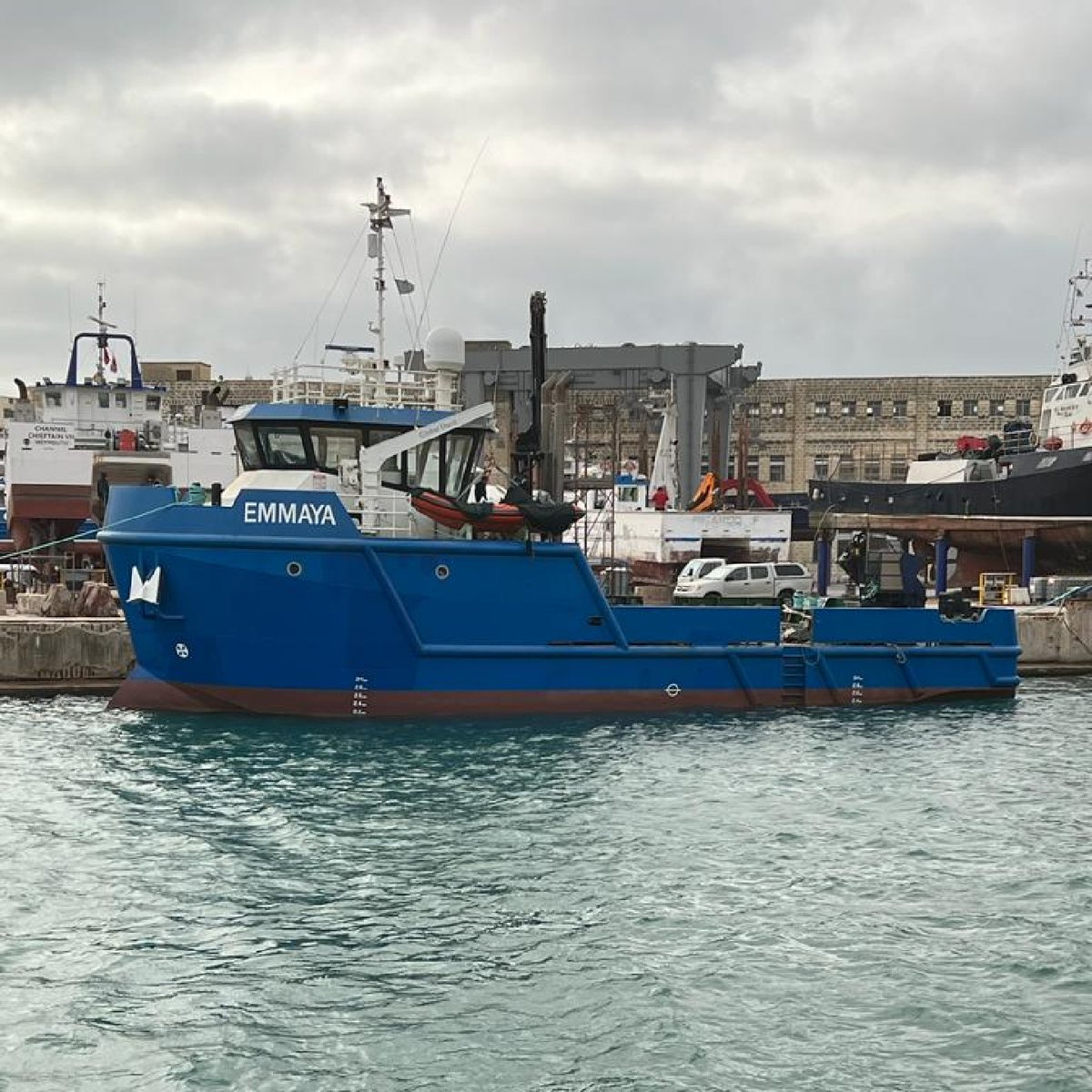 VEEM_Ltd's tweet photo. VEEM Marine recently completed the retrofit of a VG140SD on M/V Emmaya. At one of the largest blue fin tuna farms in the Mediterranean, it's now a safe &amp; stable platform for all feeding, harvesting &amp; maintenance works!
#veemmarine #gyros #gyrostabilizer #marineindustry #tunafarm https://t.co/xj1PbJiCSt