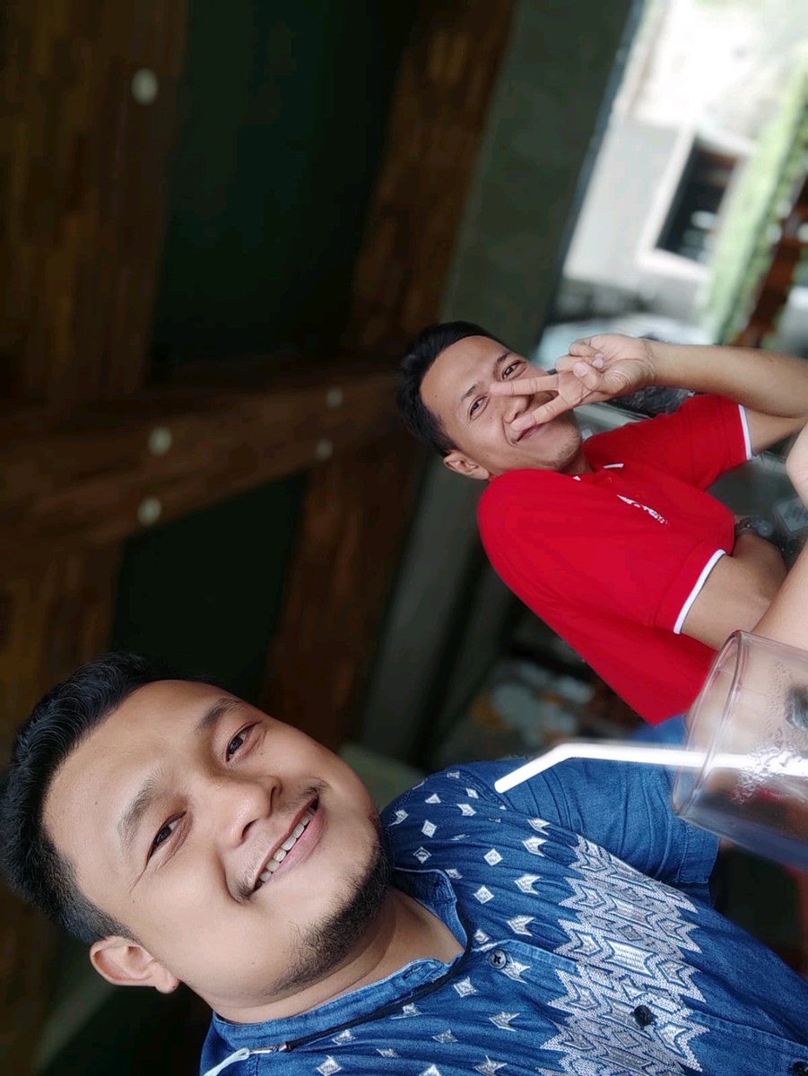 pit stop (@ Warung  Mbok Sri in Junrejo, Jawa Timur) swarmapp.com/c/6oigZV4f1ws