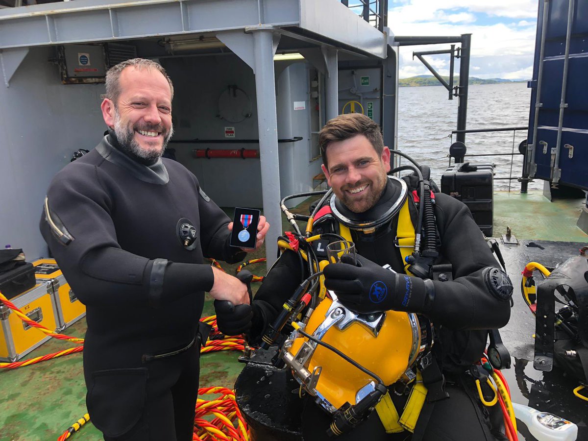 Diving & Threat Exploitation Group (@rn_dtxg) on Twitter photo In a rather unique setting, personnel from Plymouth Bravo Squadron were presented with the Queen’s Platinum Jubilee Medals as recognition for their service. <a href="/RoyalNavy/">Royal Navy</a> <a href="/RAdmJudeTerry/">Rear Admiral Jude Terry</a> #divenavy #PlatinumJubilee #bombfrog In a rather unique setting, personnel from Plymouth Bravo Squadron were presented with the Queen’s Platinum Jubilee Medals as recognition for their service. <a href="/RoyalNavy/">Royal Navy</a> <a href="/RAdmJudeTerry/">Rear Admiral Jude Terry</a> #divenavy #PlatinumJubilee #bombfrog