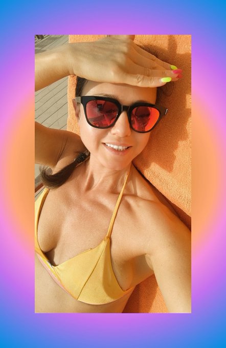 Goin' crazy...from the heat 🔥🌞😅 https://t.co/fLTvyE83WJ<a href="/tag/throwback"class="tags"><span>#throwback</span></a><a href="/tag/instagram"class="tags"><span>#instagram</span></a><a href="/tag/heels"class="tags"><span>#heels</span></a><a href="/tag/happygirl"class="tags"><span>#happygirl</span></a><a href="/tag/feet"class="tags"><span>#feet</span></a>