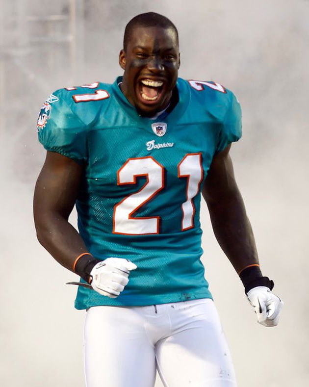 Happy Birthday to former cornerback Vontae Davis! 