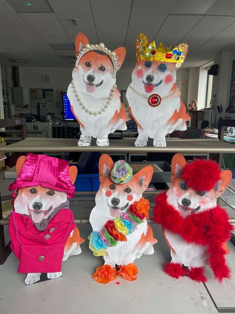 MadeAtHighshore's tweet photo. Looking forward to bringing our fabulous #royal #corgis to #CamberwellGreen on 4/6/22 for a #JubileeCelebration with @Camberwellartsfestival
#Jubilee #HandmadeAtHighshore https://t.co/nr9cuDTGCV