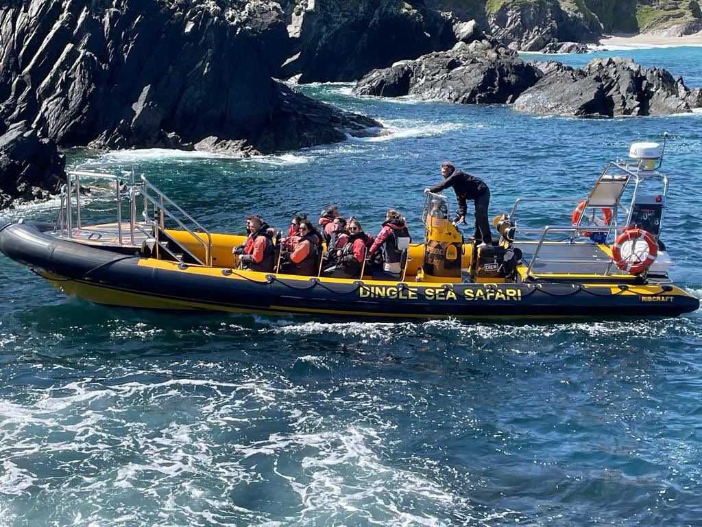 Ready for adventure , here’s to  a wonderful weekend of Sunshine &amp; exploring 🚤🐬🐳🦭🌊🐧 ☀️