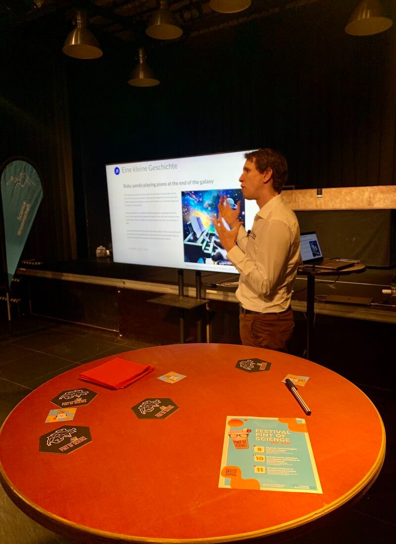 hazuio's tweet photo. Unser CEO, @aaweb war am internationalen Festival Pint of Science Switzerland zu Gast. Der ganze Talk zum Thema digitale Technologien kann hier nachgeschaut werden: https://t.co/amTGK9AIMu

Danke @adrianthamatten für das tolle Bild 📸

#pintofscience #talk #digitaltechnologies https://t.co/uQxadBzNt2