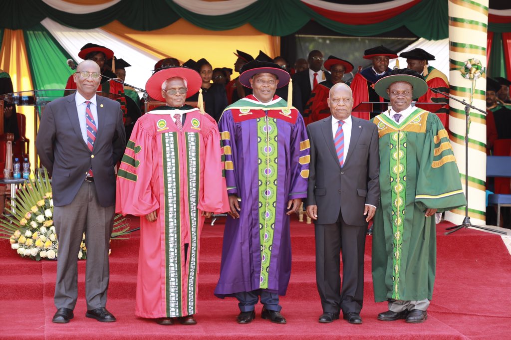 MeruUniversity's tweet photo. #mustgraduation #mustgraduates 

The MUST Family is thrilled to celebrate Amb. Dr. Francis Kirimi Muthaura with the conferment of the Honorary Degree of Doctor of Humane Letters (Honoris Causa). https://t.co/ju7DteURK4