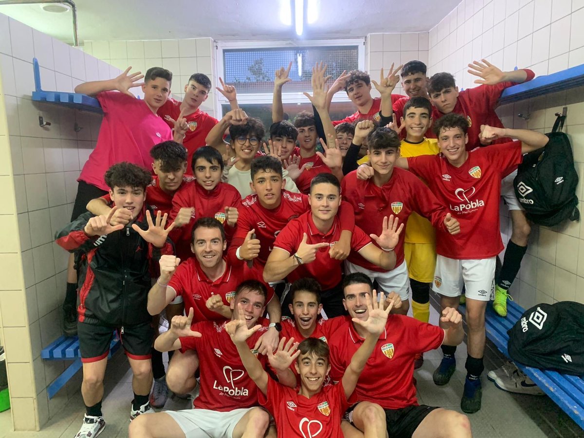 AjuntamentPobla's tweet photo. L’Ajuntament felicita el Cadet A del CF Pobla que, aquest passat cap de setmana,ha assolit el títol de campió de lliga amb dues jornades d’antelació.
Fruit d’aquest èxit també arriba el merescut ascens a Primera Divisió, categoria en la qual competirà l’equip la temporada vinent. https://t.co/EFlqEdCR0p