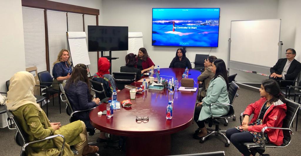 TIE_Islamabad's tweet photo. Our women entrepreneurs had an interactive pitching session with Safwan Shah, an industry expert in payments, transaction processing and self-service delivery systems. The businesswomen from Pakistan were thrilled to receive his feedback on their pitches.

@TiEGlobal https://t.co/g6utYGli0a