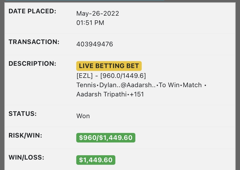 Greasebagg's tweet image. Hmu if you need locks 💵💵💵