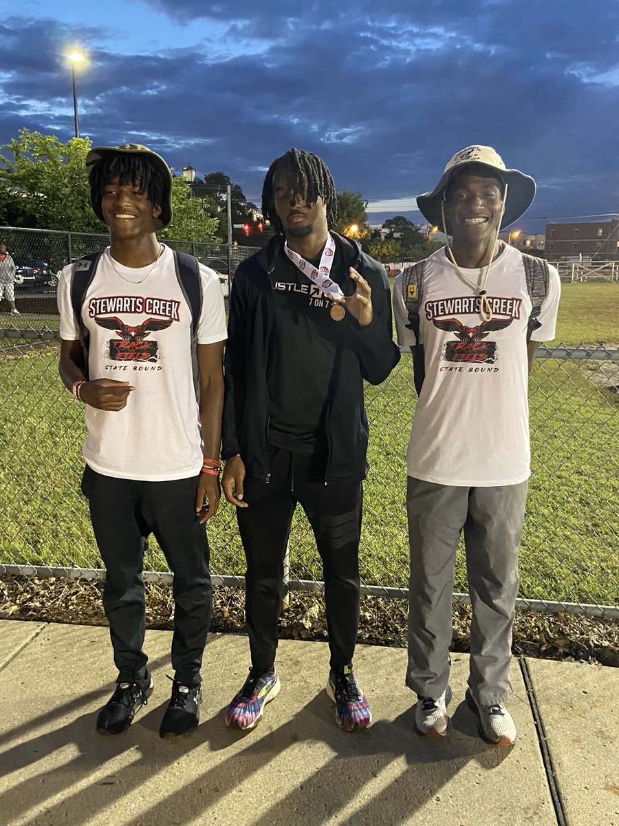 Congratulations <a href="/MaynardNaiden/">Naiden Maynard</a>, <a href="/NigelMaynard10/">Nigel Maynard</a>, and <a href="/YoungGuyon/">Montreal Jackson</a> on a great HS season!! This season included season bests, personal records, school records, and competing at State! Keep working hard and I’m proud of you! #hardworkpaysoff <a href="/Cruztrini1/">Kenden Maynard</a>