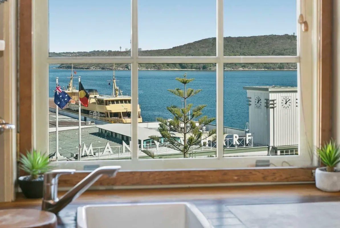 EmmaJamesandCo's tweet photo. STUNNING MANLY PENTHOUSE WITH 180° OCEAN VIEWS

3 🛏 | 1.5 🛀 | $1,375 Per Week 

Available 1st June.

Email hello@emmajamesandco.com to schedule a viewing. https://t.co/EV707PQaXo