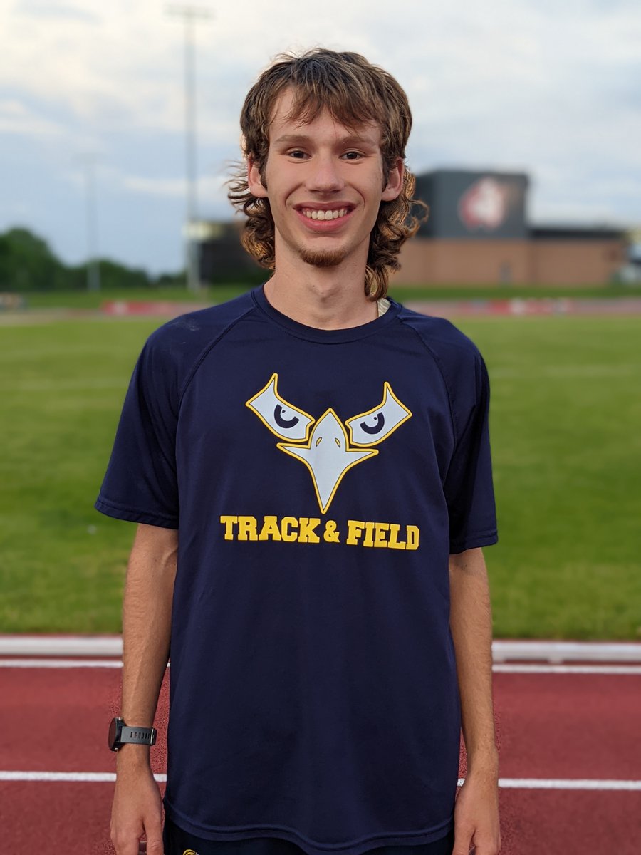 OHXC_OHTF's tweet photo. 🚨STATE QUALIFIER🚨🥉
OHTF Golden Eagle Senior Sol O'Blenis makes it 2 for 2 on the night following up anchoring the 4x8 to State with a 3rd place finish in the 800 Meter Run to earn an individual spot! 1st Golden Eagle State Qualifier in 800 since 1990 (Ryan DeVoe). #BeUncommon https://t.co/fDWqO77u5L