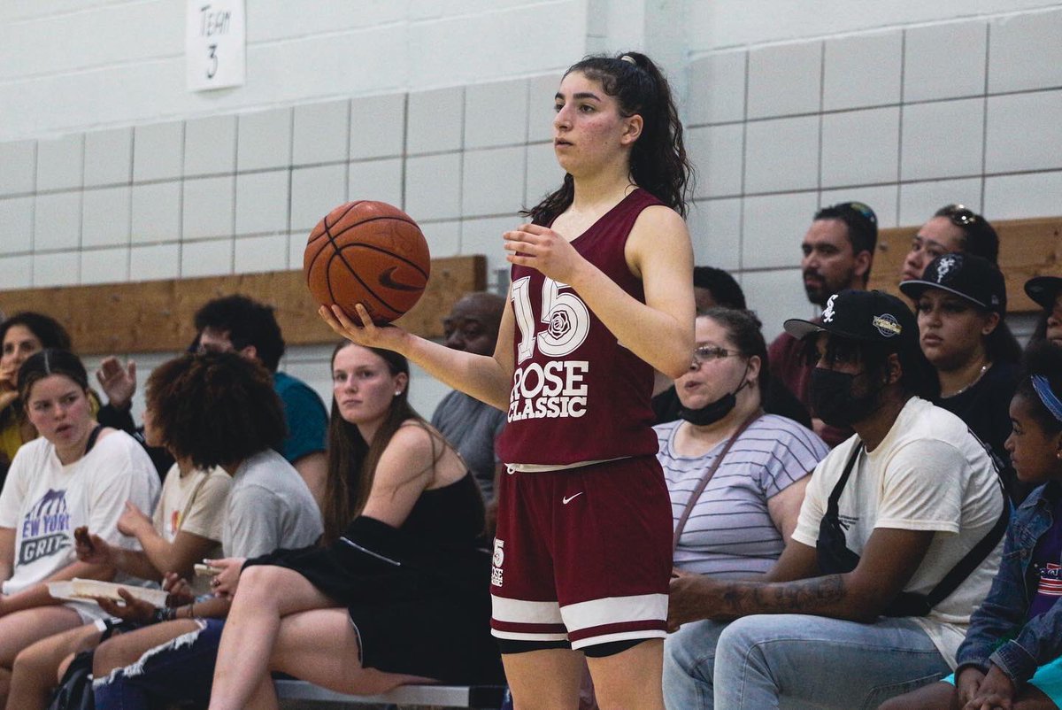 daves_joint's tweet photo. On May 15th, we pulled up to the @RoseClassic out in Fort Greene, Brooklyn, to check out some of the best talent on the girls 🏀 scene. Look out for 🏆 Week next Week. 🏆 Day will be on June 5th! https://t.co/MzNRPW99Nz