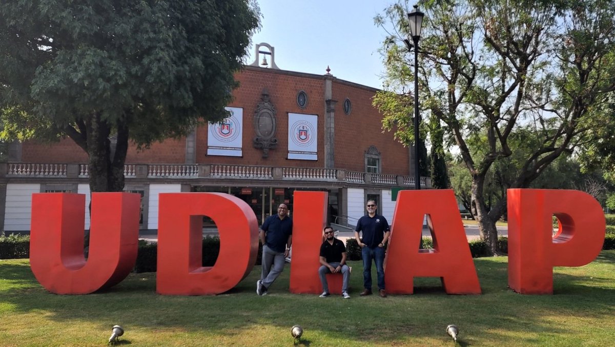 VictorSaenzPhD's tweet photo. Excited to be back in beautiful Puebla and Cholula. Thanks to @udlap for hosting our @UTexasGlobal Maymester course once again. #WhatStartsHere #MexicoLindo https://t.co/xTiSWL0rgg