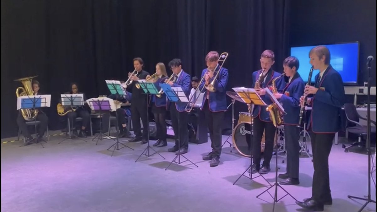 HABEPerforming's tweet photo. What an incredible show of talent at the @HarrisBeckenham Talent Show! Each and every one of the performers did themselves proud! A huge thank you goes to the friends and family who came to support by attending the show and the staff who made it happen! #PerformingArts 🎭🎼 https://t.co/36U52IbKeS