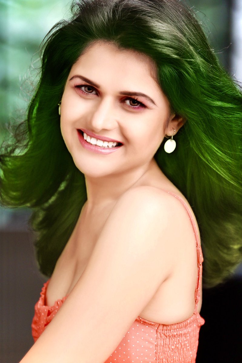 You should wear your smile more often.🧡

#smile #love #khushikaur #model #modeling #actor #photoshoot #photography #shoot #🧡