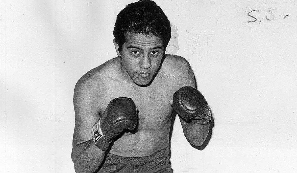 BoxingHistory's tweet image. "Schoolboy" Bobby Chacon, 1970s and 80s two-division champion and one of the most exciting fighters of all time.