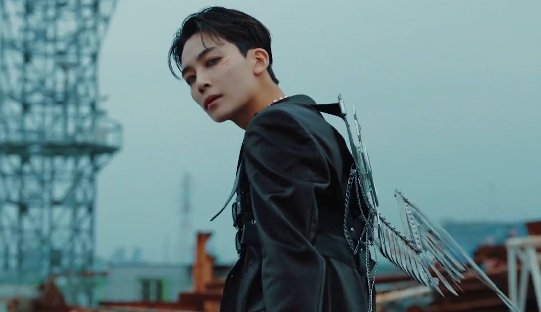 jeonghanszone's tweet photo. YOON JEONGHAN IM NOT OKAY! https://t.co/IFHeP0HP78