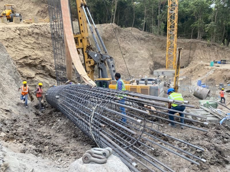 Sahilinfra2's tweet photo. Mumbai pune expressway missing link project.
Cable stayed bridge work before tunnels on khopoli side
©️Parvaze Ahmad Bhat https://t.co/3iITBa4cYI