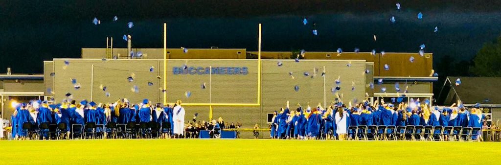 Congratulations to the Laney HS Class of 2022! 💙🎓💛 <a href="/NewHanoverCoSch/">New Hanover County Schools</a> <a href="/LaneySeniors/">Laney Seniors</a>