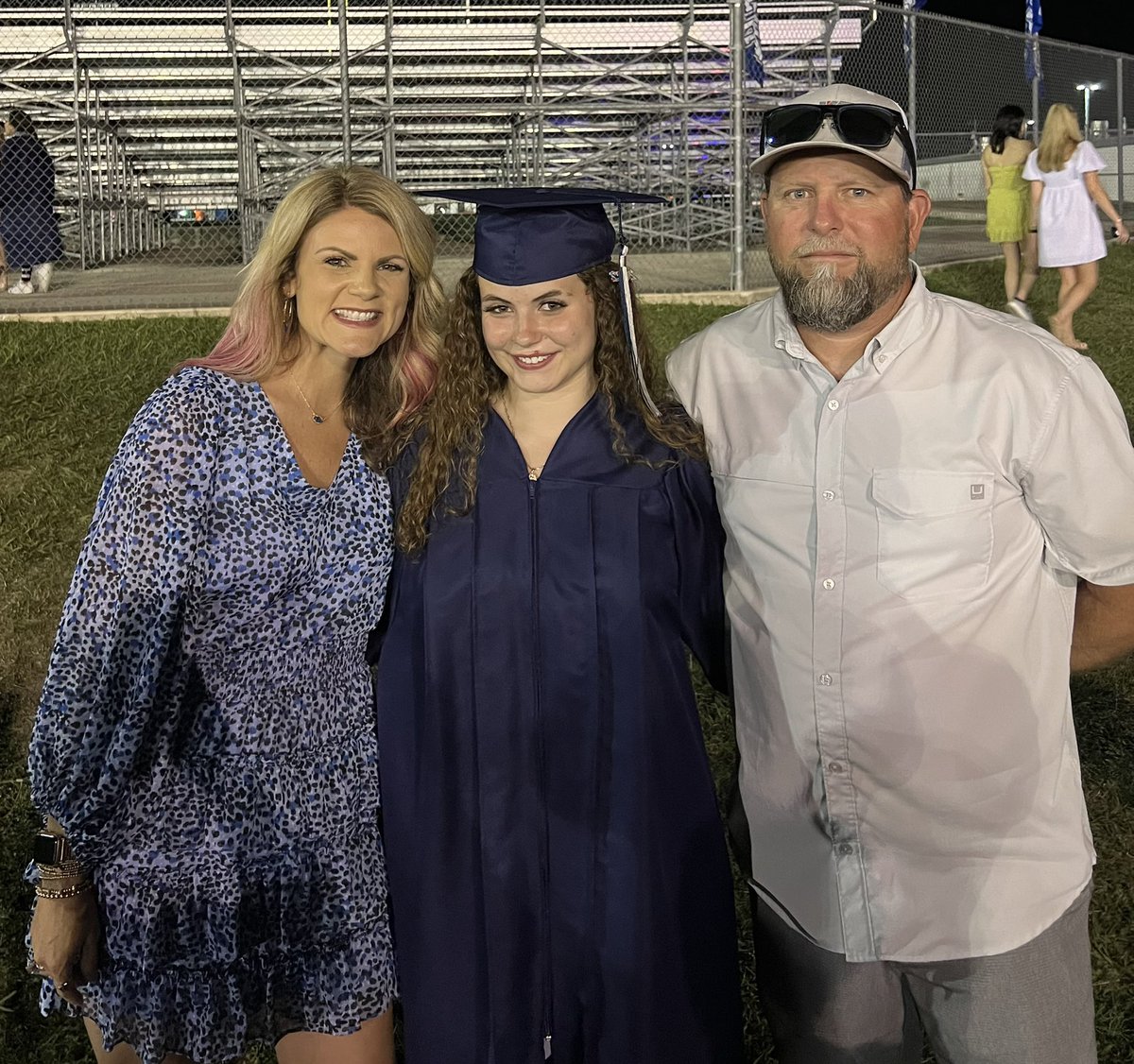 SherryLKehler's tweet photo. My baby girl graduated! Champion HS Class of 2022!👩🏻‍🎓 https://t.co/041Bzxbrz5