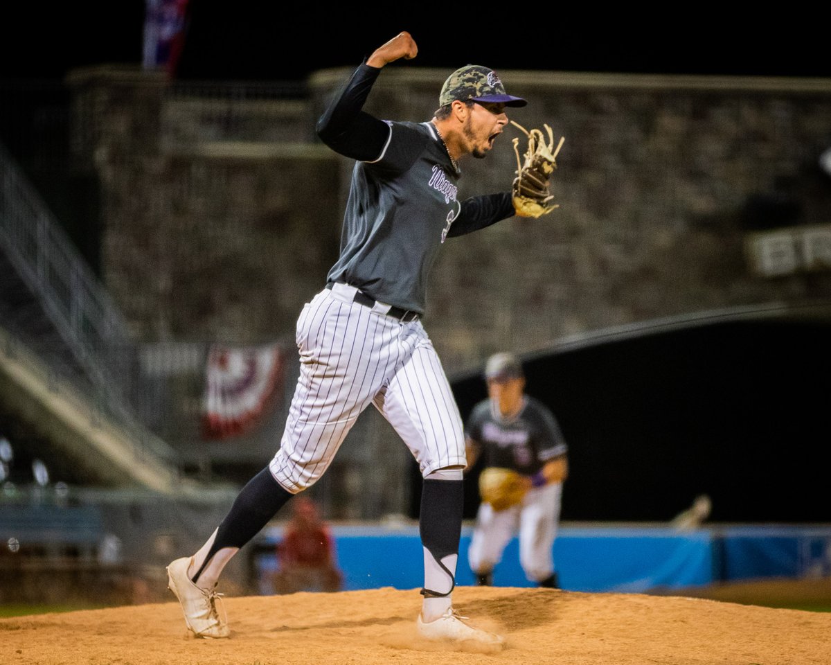 MetroConfSports's tweet photo. Check out some of the shots from @NiagaraBASE win in Game Six of the 2022 #MAACBaseball Championships 🏆⚾️

📸: @djkufo 

#MAACSports || #MAACBaseball https://t.co/BUeR717m0A