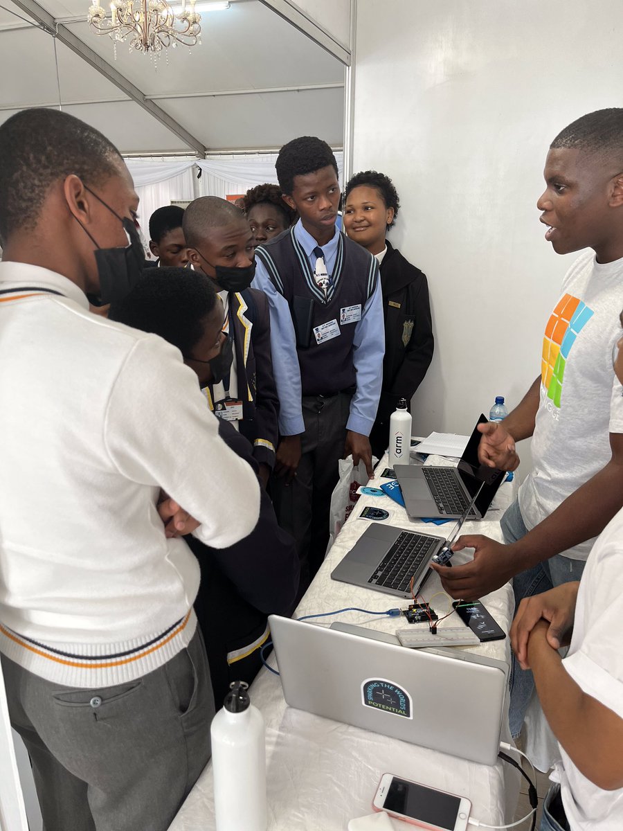 ExhibForAChild's tweet photo. The future looks bright 
@HubCortex @DurbanUni 

#startyourcareer #keepingkidsinschool #exhibitionforachild https://t.co/HXP6L4y1rR