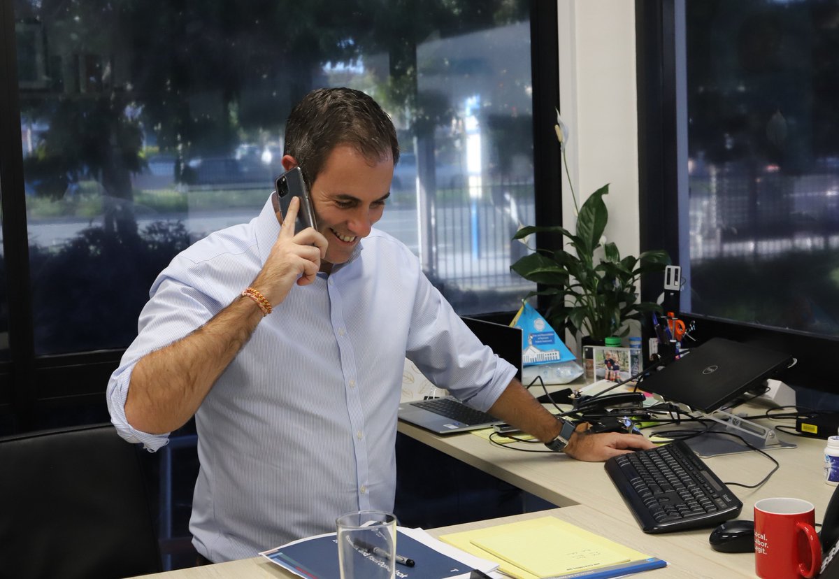 JEChalmers's tweet image. Speaking with the Murugappan family about my decision today as interim Home Affairs Minister to enable them to return #HometoBilo, the big-hearted QLD town which has embraced them so warmly #auspol