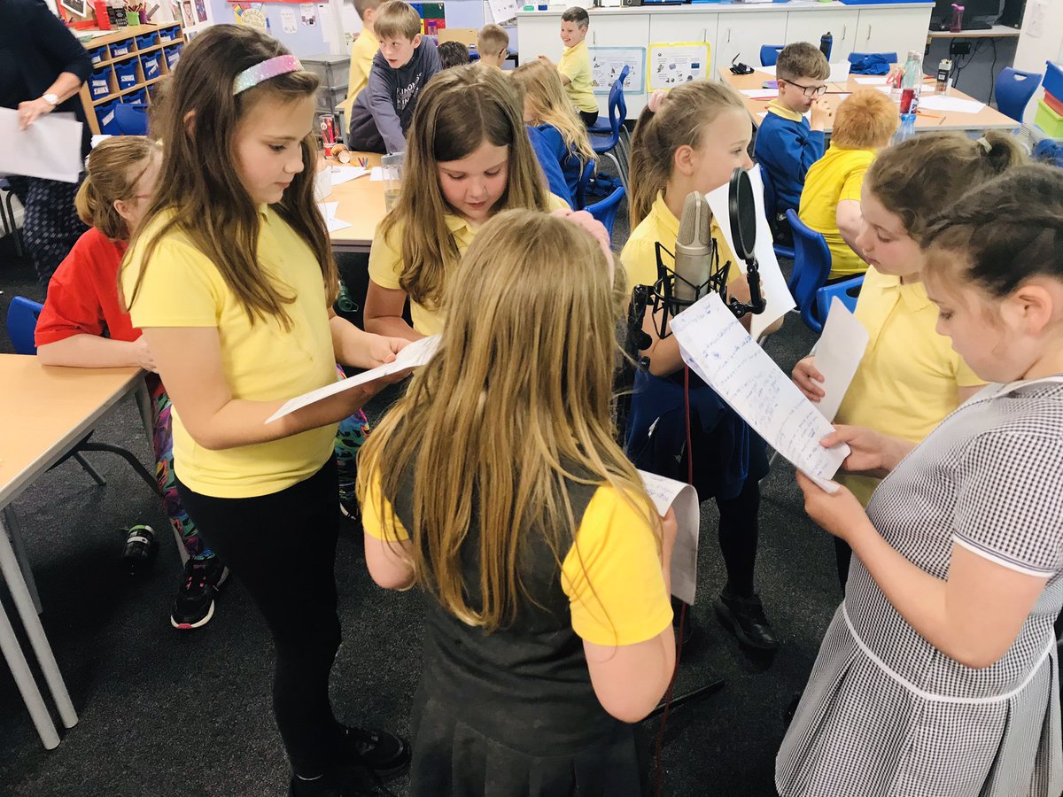 SW20Chat's tweet photo. The final school session of the #DJ4aDay project with @cwmffrwdoer in preparation for their live 2 hr show on 8th June at 1pm from the @SW20Radio studio.
#DJ4aDay
#singergiseltd
#SW20Radio
#curriculumforwales
#engagedlearning
#futurepresenters
#education https://t.co/vQrBN91SKn