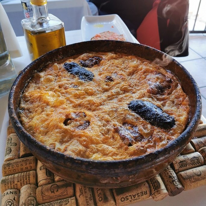 Biogastronomai1's tweet photo. ¿Sabéis que el arroz con costra tiene su origen el la Edad Media? #GentdElx #campdelx @IesAssumpcio #Elx @JavaloyesLopez @BCalenduraelx @bio_alfredomira @Bio_FernandaSM @bio_MtzValero @Bio_PierreParis https://t.co/O3q7SGWp90