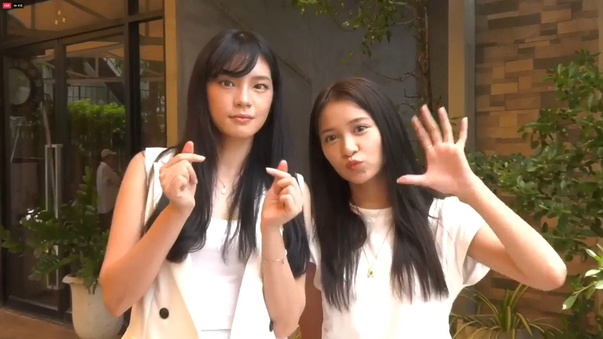 [NEWS]
🐱: I still can't say much. So far, I play Ko teacher &amp; #HoopBNK48's Nicha, 1 of student. The story's remaked from 🇰🇷 drama. For 🇹🇭 ver., it'll be lighter, not that serious. In 1 yr Ko'll slowly learn the meaning of 'good teacher'.

#ThankyouteacherBlackdog
#CherprangBNK48