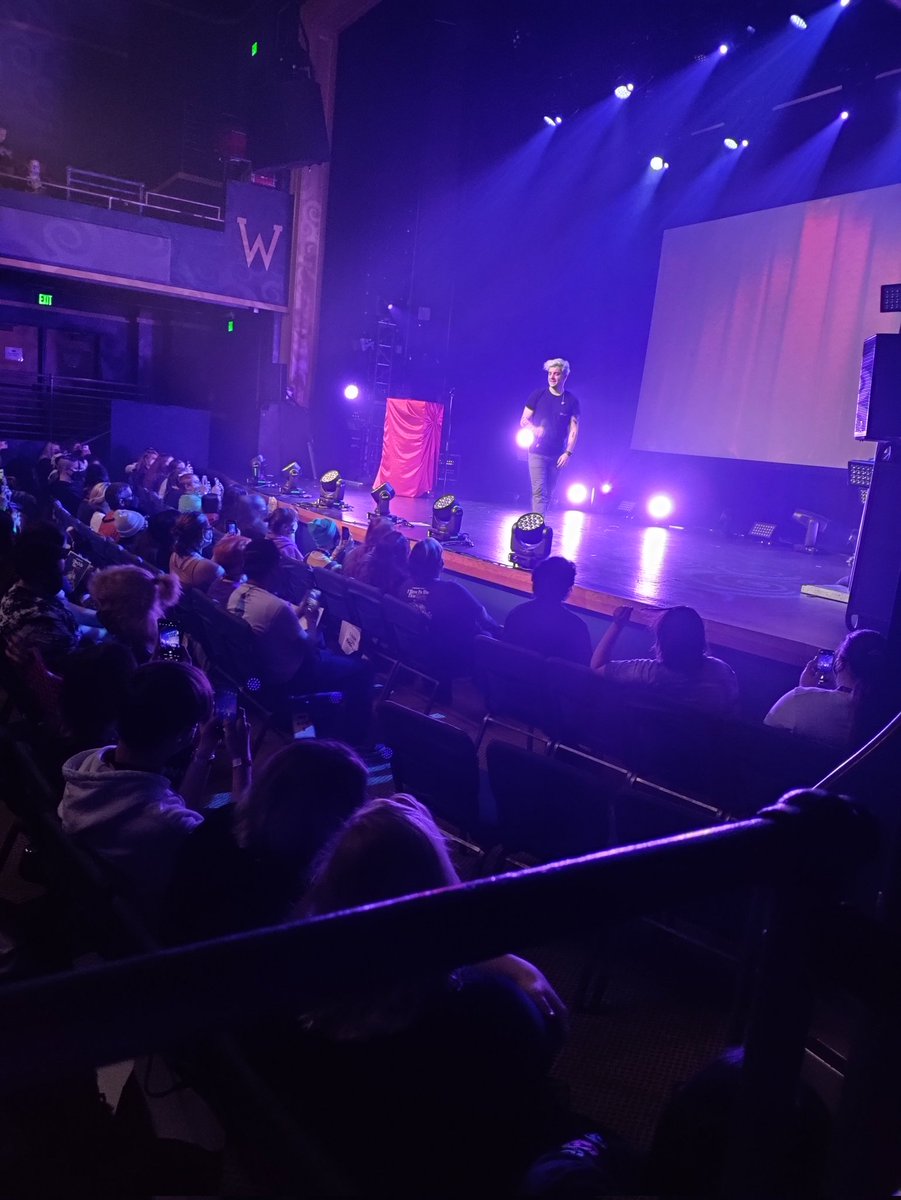Moot_Ramsey's tweet photo. As you can see I'm known for only the HIGHEST quality of photos. Thank you, @CrankGameplays, and all who were involved, for the experience tonight! #Ihavetodothis #Ihavetodothisshow https://t.co/5YQ5x6eKKz