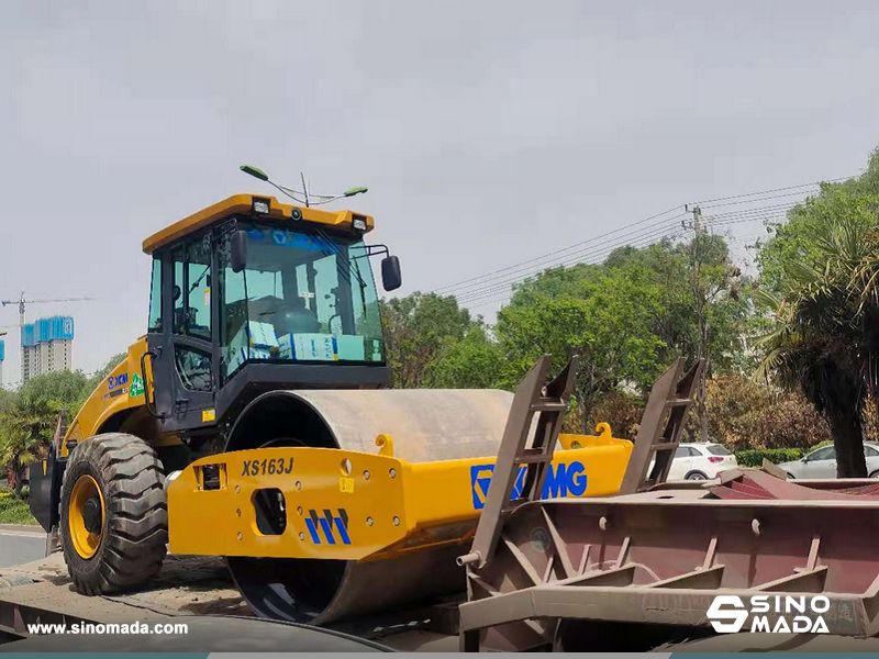 Sinomadacn's tweet photo. #XCMG XS163J Road Roller🚜
- SHANGCHAI Engine
- Rated power: 103kW
- Work mass: 16000kg
- Static line load: 362N/cm
- Vibration frequency: 28Hz
👉For more details, contact #SINOMADA: https://t.co/Uf7OsqwVQn #RoadRoller #Roller #Rollers #RoadCompactor #SinomadaProducts https://t.co/PTJlB5uwvK