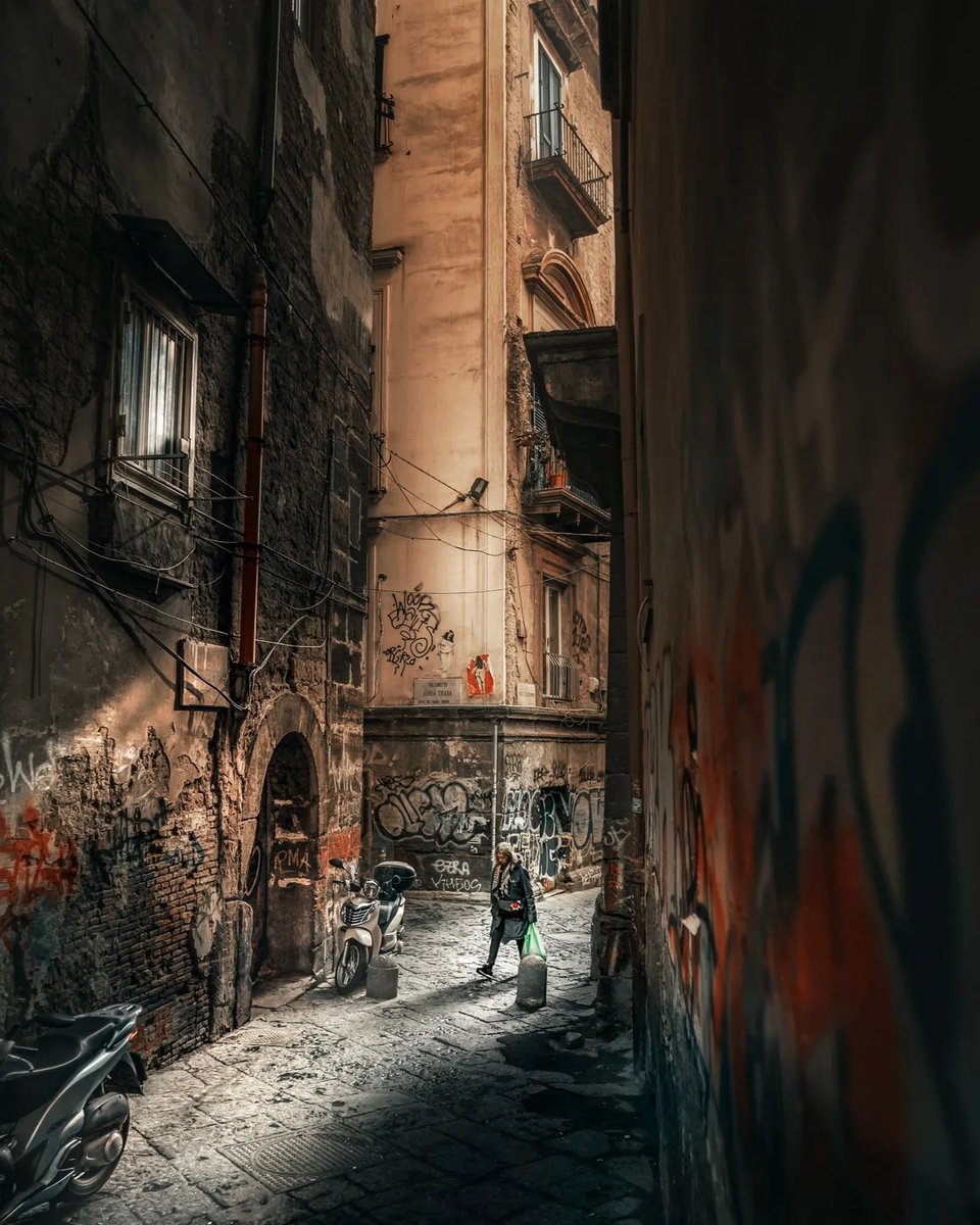 BebuCesco's tweet photo. Napoli ~ © qs.street 𝘝𝘪𝘢 𝘐𝘯𝘴𝘵𝘢𝘨𝘳𝘢𝘮 https://t.co/6QMbm7zy2v
