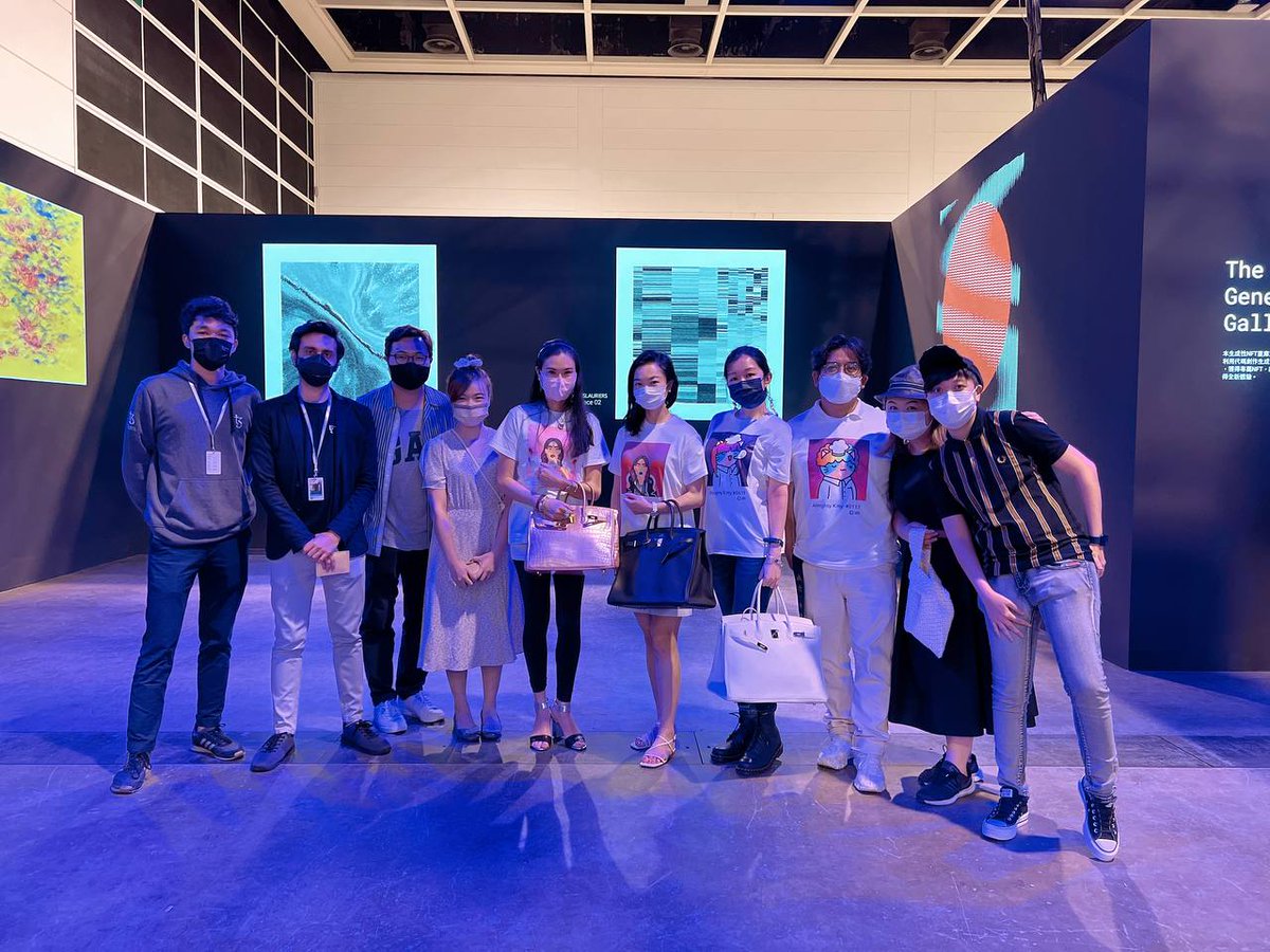TzApac's tweet photo. The @tezos exhibition was buzzing with plenty of good vibes, meaningful conversations about #web3 and admiration for the art on display as @crypto_virginia @JenniferChengLo @alimamacrypto and more came by to visit. Thanks for coming down! https://t.co/009Htg69yp