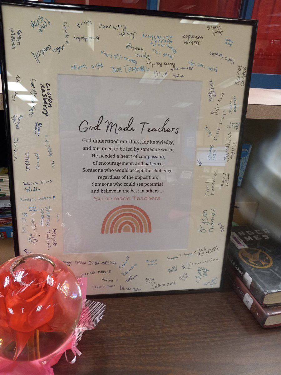 At the NBE 5th grade Awards Ceremony, I was presented with this beautiful gift.  It was given to me by my Kindergarteners who are now 5th graders. They were the last class I taught before I became the Media Specialist. They are very special to me.  Congratulations 5th graders!