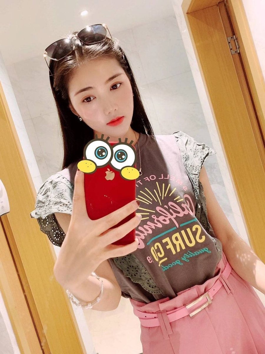 teep0168's tweet photo. 厦门 极品新人短期兼职 170C 00年 皮肤白皙 大长腿 可一字 . 高端大气 有素质，可素颜见K https://t.co/3K8QlJpJ07