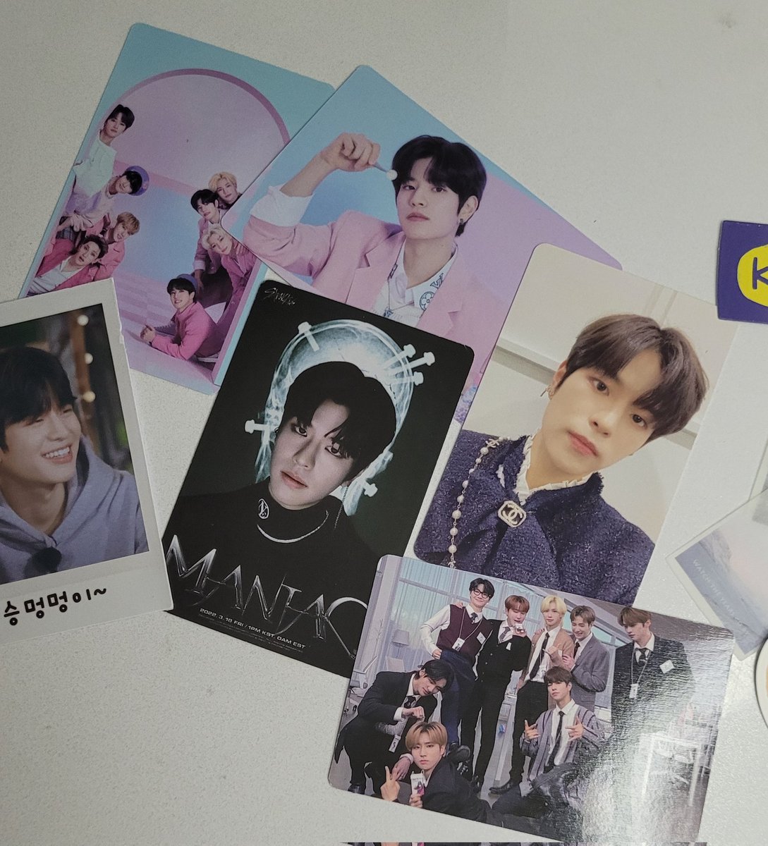 hanahminnie's tweet photo. hello @minnbuys !! tysm for packing my prio safelyy as well as giving binniee~ stay safe and more buyers to come po ^-^ #minxproof https://t.co/Q3hyzuCWRH