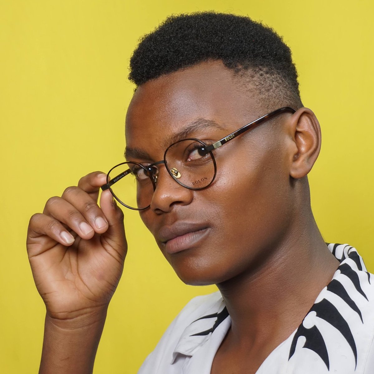 NeovisionKe's tweet photo. Round vintage men frames collection. Now restocked.
Come in for a free computerised eyetest
Get your lenses done in an hour 
You can use your medical card too 

Find us : 
Moi Avenue Bihi Towers first floor shop 8
KIKUYU Town Eureka Towers 2nd floor https://t.co/eQXkmYosHH