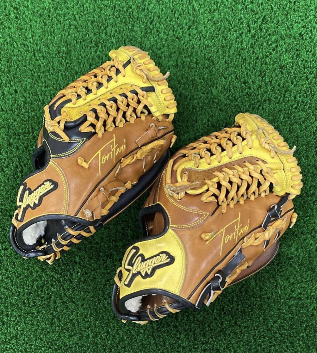 1040いいなぁ…🤫 鳥谷敬氏 引退記念モデルゲットされた方、おめでとう