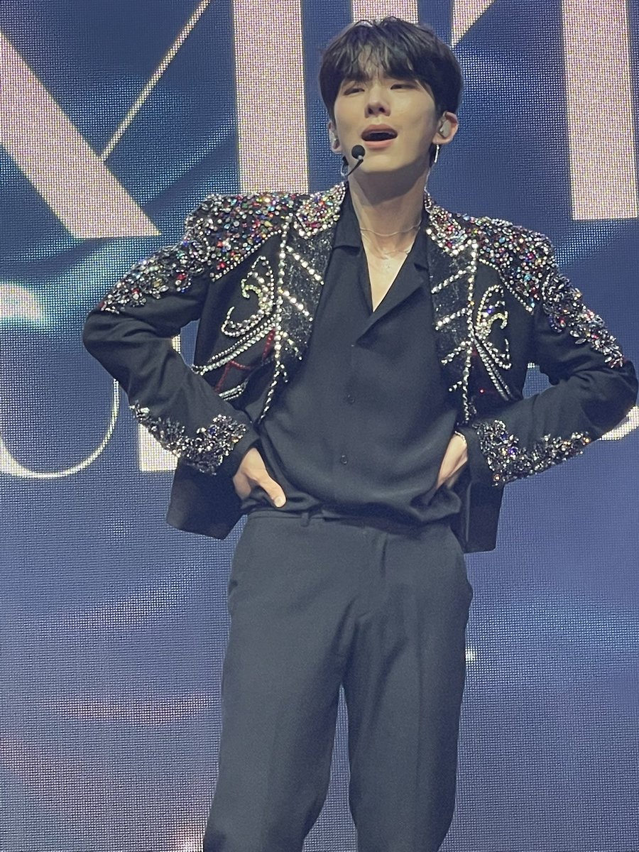 Explor3Th3World's tweet photo. @OfficialMonstaX Such a good show!! https://t.co/t3TQjPI7CR