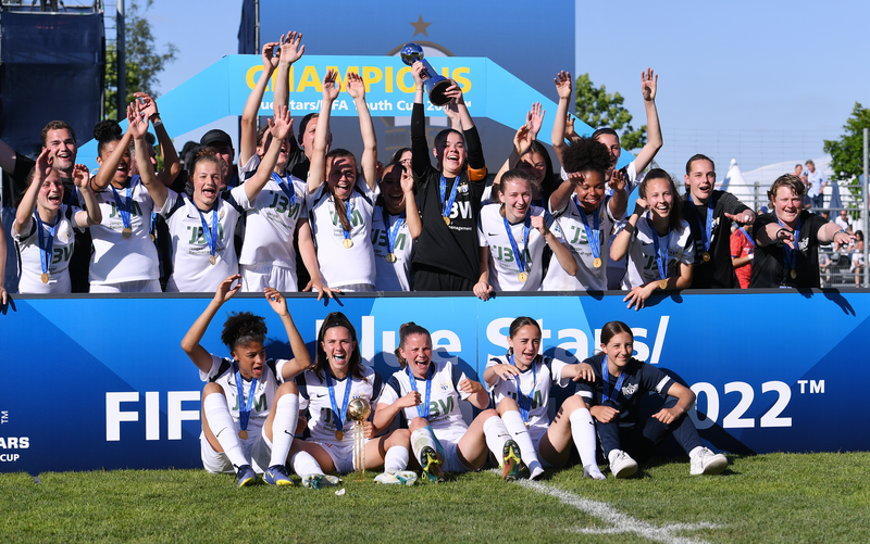 FIFAcom's tweet photo. The Blue Stars/FIFA Youth Cup 2022 has been run and won 🏆

Congratulations @FCBasel1893 and @fc_zuerich 🇨🇭⚽️

👉 https://t.co/i4zPZLeubO https://t.co/Af672FiGR2