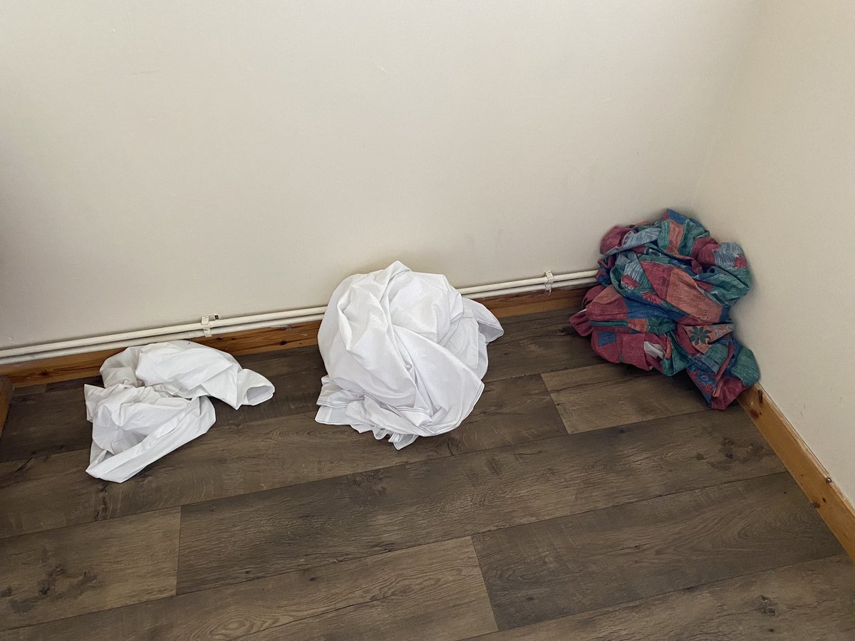 PittenweemPS's tweet photo. It’s the last morning and time to strip the beds and try and pack our cases #hopefullystrippingbedsiseasierthanmakingthem #morningjobs #timetopack #behomesoon #loadsofstoriestotell https://t.co/1VMvWoS8cN